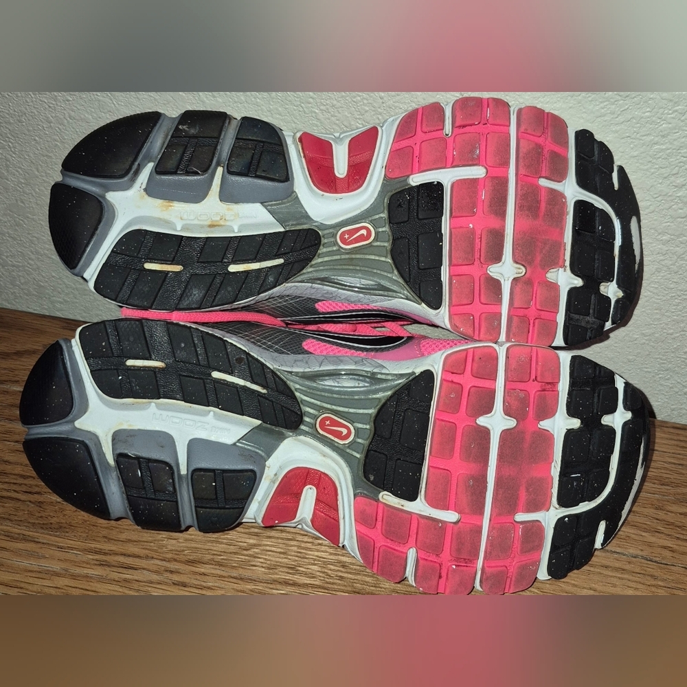 Womens Size 6.5 Nike Zoom Structure 15 Grey Pink - Picture 5 of 6